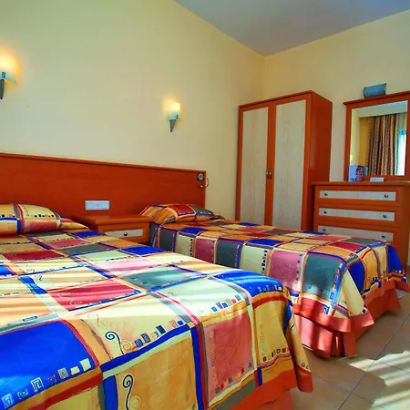 Hotel Garden & 5*